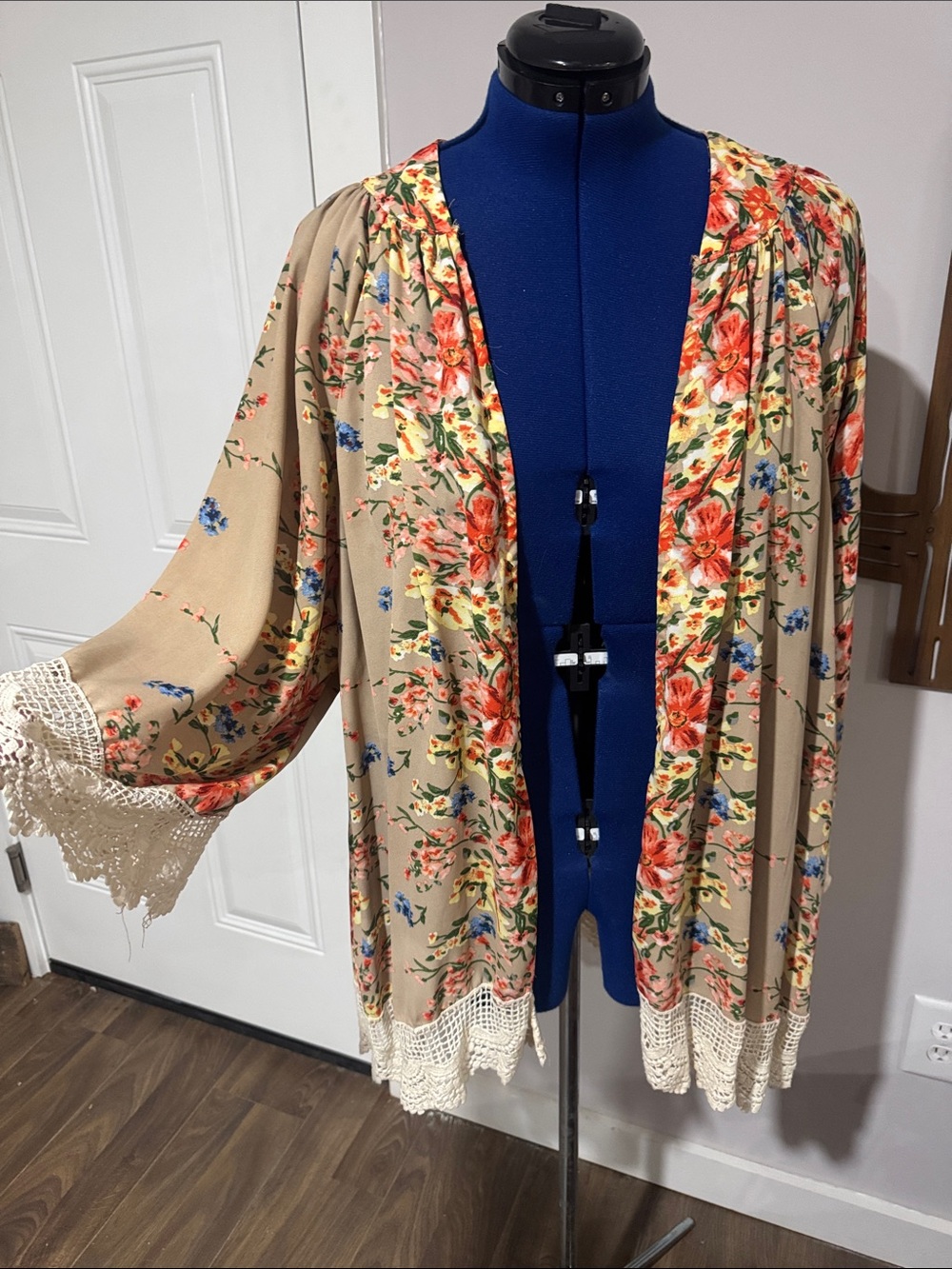 Umgee Beige Floral Open-Front Kimono with Coral Accents